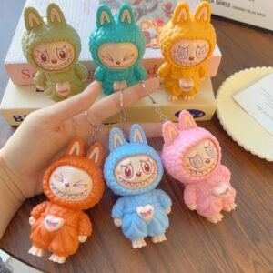 ekd 0356 labubu shinchan keychain